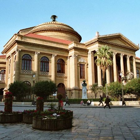 Garibaldi Rooms 29 - Piazza Marina A Palermo - In Pieno Centro. Kültér fotó