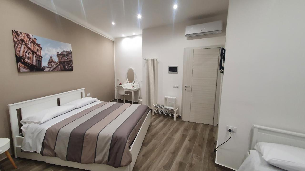 Garibaldi Rooms 29 - Piazza Marina A Palermo - In Pieno Centro. Kültér fotó