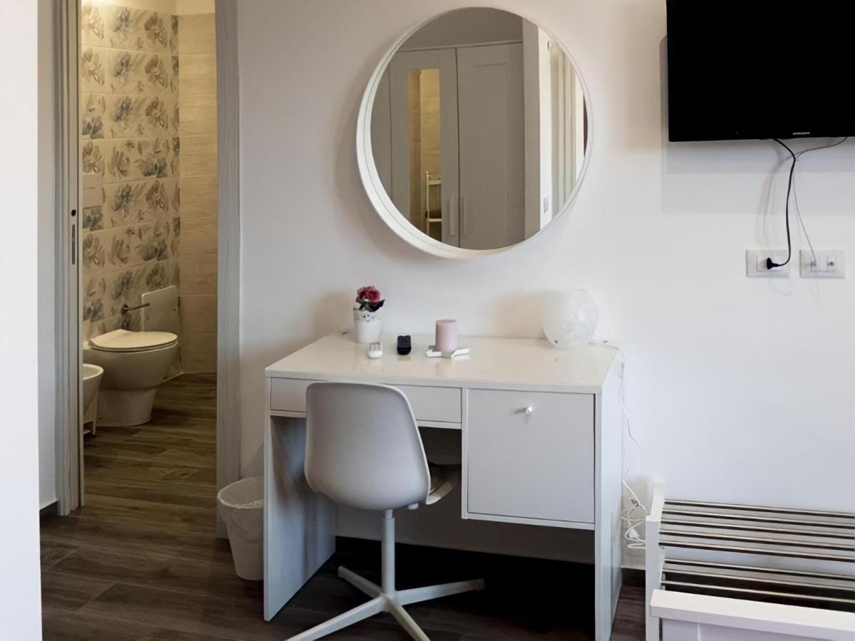 Garibaldi Rooms 29 - Piazza Marina A Palermo - In Pieno Centro. Kültér fotó