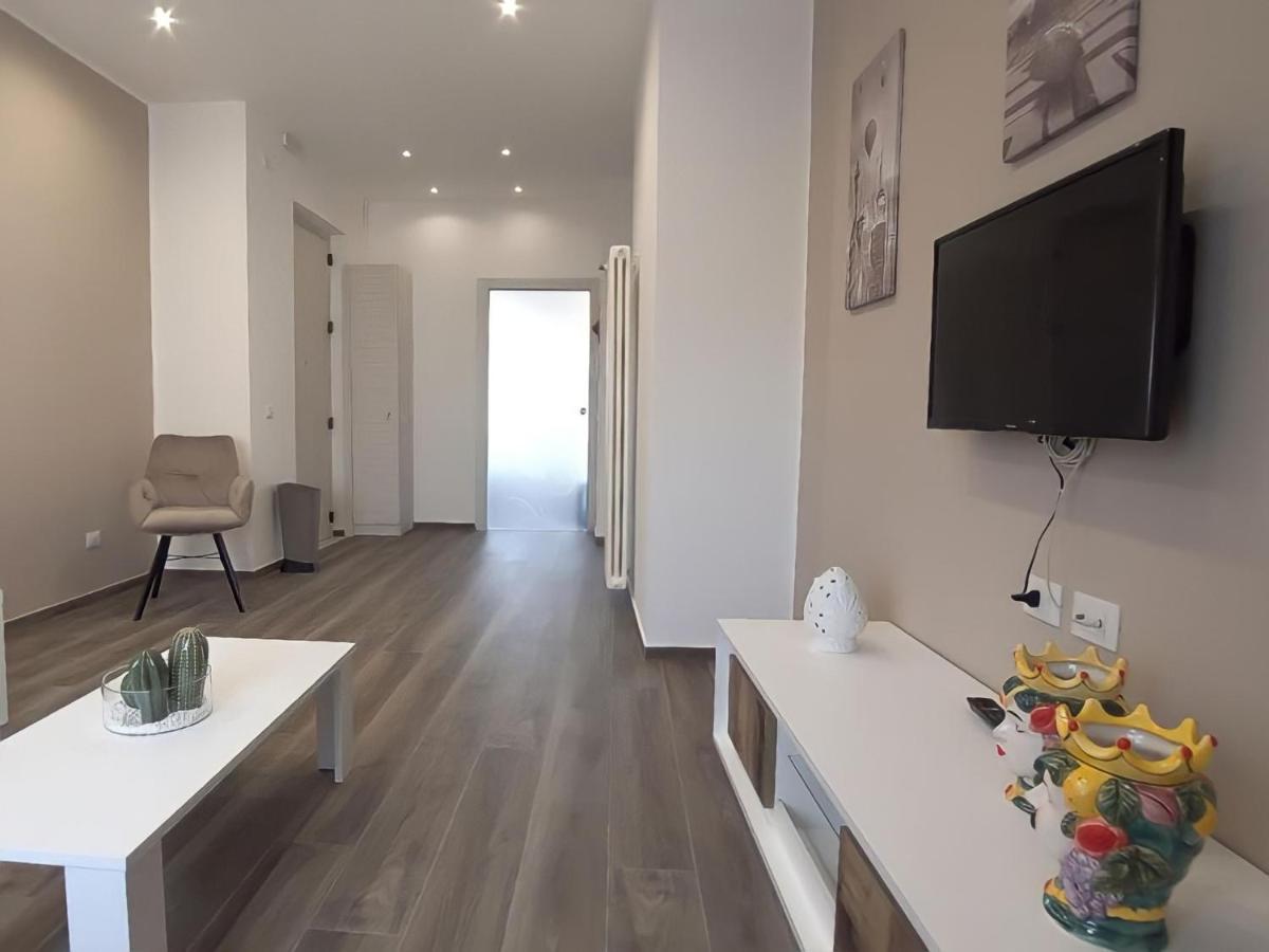 Garibaldi Rooms 29 - Piazza Marina A Palermo - In Pieno Centro. Kültér fotó
