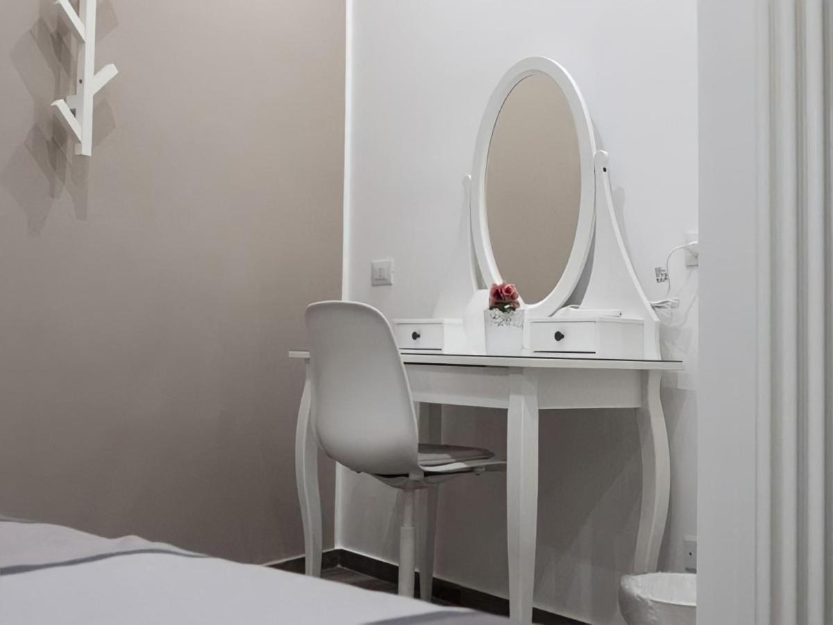 Garibaldi Rooms 29 - Piazza Marina A Palermo - In Pieno Centro. Kültér fotó