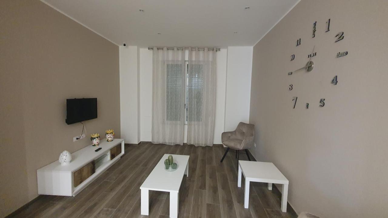 Garibaldi Rooms 29 - Piazza Marina A Palermo - In Pieno Centro. Kültér fotó