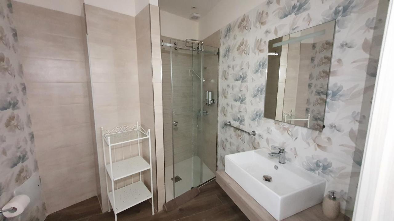 Garibaldi Rooms 29 - Piazza Marina A Palermo - In Pieno Centro. Kültér fotó