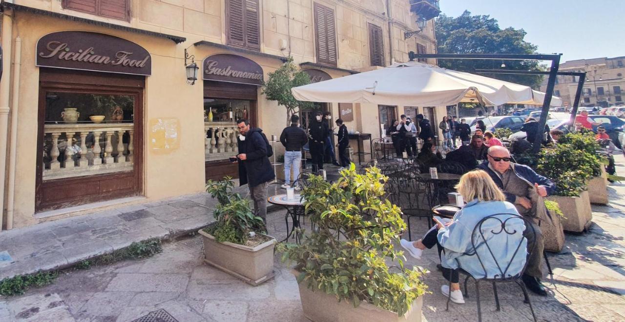 Garibaldi Rooms 29 - Piazza Marina A Palermo - In Pieno Centro. Kültér fotó