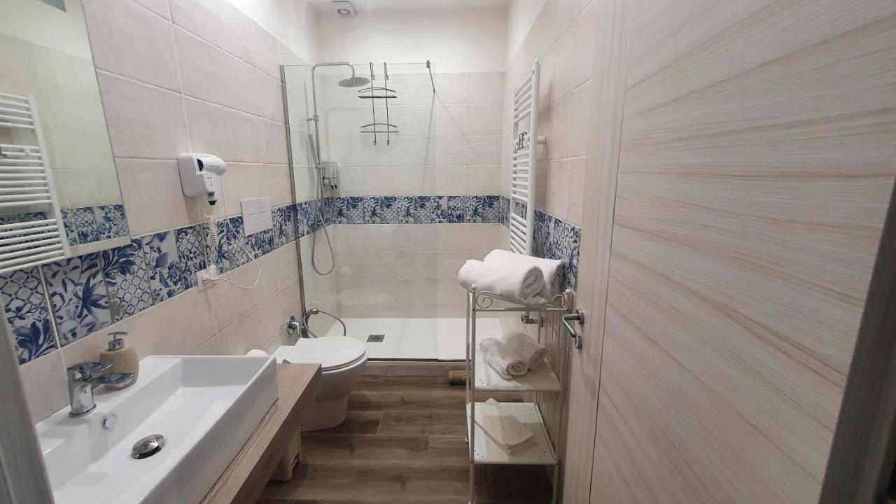 Garibaldi Rooms 29 - Piazza Marina A Palermo - In Pieno Centro. Kültér fotó