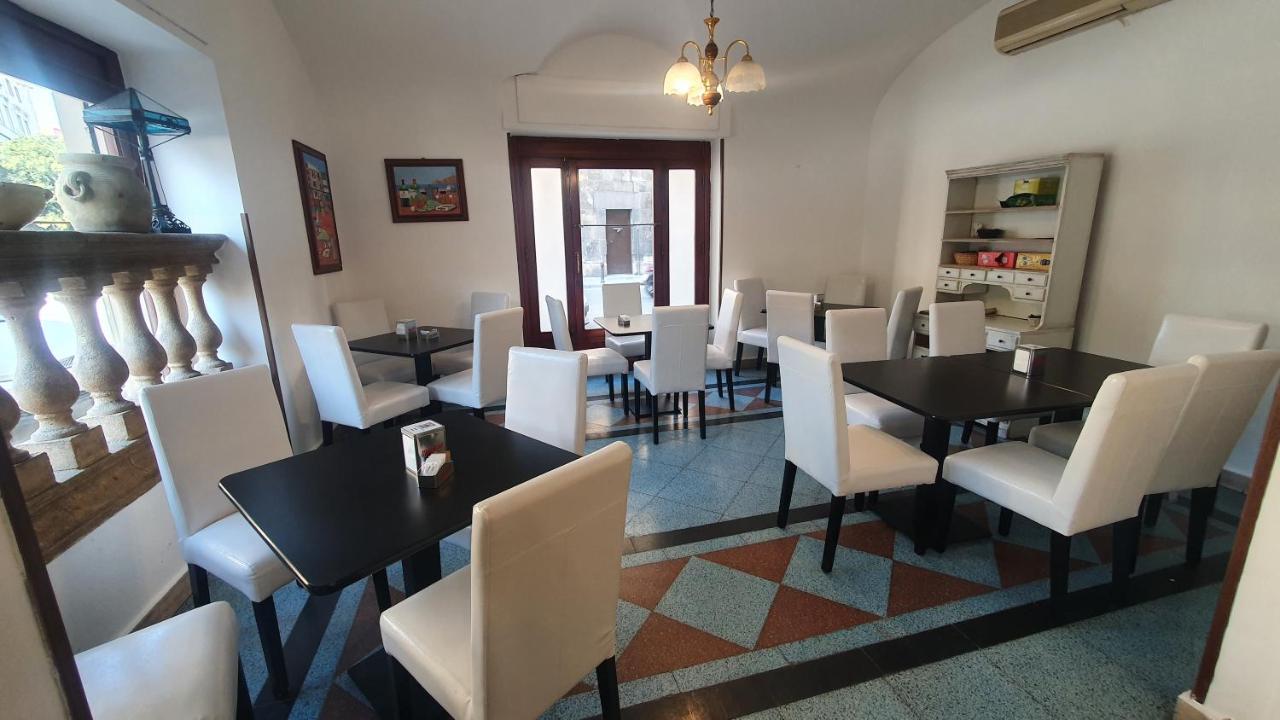 Garibaldi Rooms 29 - Piazza Marina A Palermo - In Pieno Centro. Kültér fotó